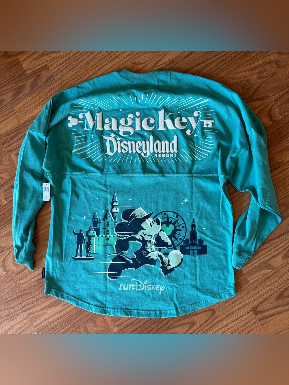 Disney SPIRIT JERSEY Magickey Disneyland Resort RunDisney Graphic Shirt NWT